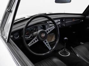 Bild 20/44 von MG MGB GT (1971)