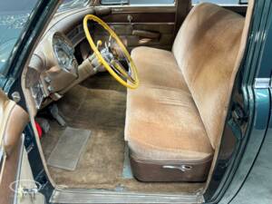 Bild 19/25 von Chrysler New Yorker (1950)