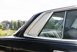 Image 15/36 of Mercedes-Benz 380 SLC (1981)