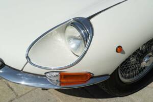 Bild 21/50 von Jaguar E-Type (1968)