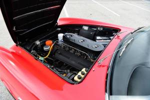 Image 30/50 of Ferrari 275 GTS (1965)