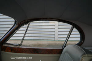 Immagine 20/22 di Jaguar XK 120 FHC (1952)