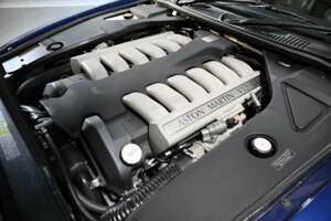 Image 2/50 of Aston Martin DB 7 GT (2004)