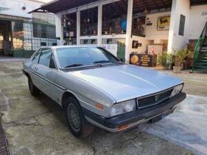 Image 6/48 de Lancia Gamma Coupe 2000 (1979)