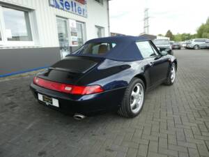 Image 4/29 of Porsche 911 Carrera (1995)