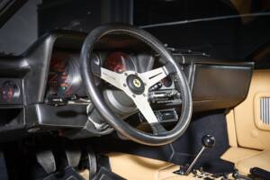 Image 16/48 of Ferrari 512 BB (1980)