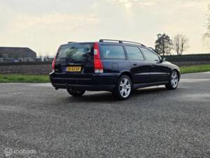 Imagen 9/32 de Volvo V 70 2.4 (2006)