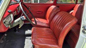 Image 29/63 of Ford Anglia (1965)