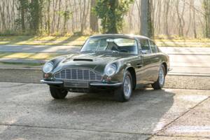 Immagine 3/36 di Aston Martin DB 6 Mk II (1970)