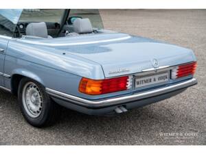 Imagen 17/28 de Mercedes-Benz 380 SL (1984)