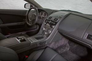 Afbeelding 17/20 van Aston Martin DB 9 (2011)