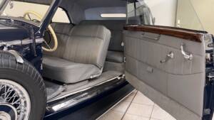 Bild 6/9 von Mercedes-Benz 320 Cabriolet B (1939)