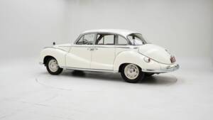 Image 4/15 de BMW 2600 (1962)