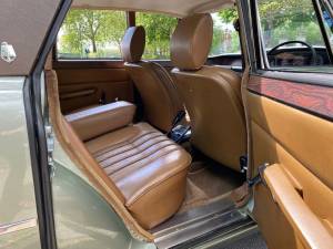 Image 27/50 of Rover 3500 (1975)