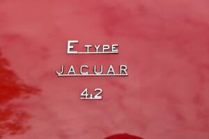 Image 16/49 de Jaguar E-Type (1970)