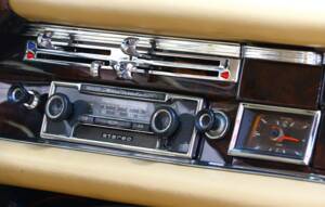 Bild 24/39 von Mercedes-Benz 220 SE b (1964)