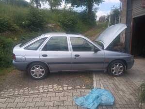 Obraz 4/6 pojazdu Ford Escort 1.6i (1996)