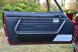 Immagine 15/38 di Peugeot 504 Convertible (1970)