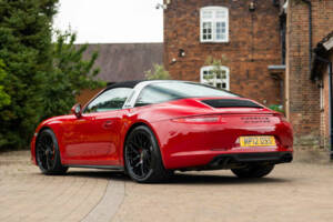 Immagine 4/50 di Porsche 911 Targa 4 GTS (2015)