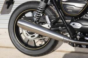 Immagine 8/42 di Triumph Street Twin Bonneville (2021)