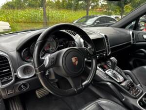 Bild 10/20 von Porsche Cayenne S Diesel (2014)