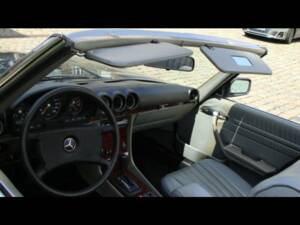 Bild 49/54 von Mercedes-Benz 380 SL (1982)