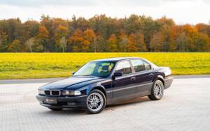 Image 1/55 of BMW 740i (1997)