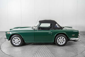 Afbeelding 50/50 van Triumph TR 250 (1968)