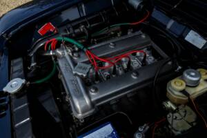 Image 25/50 of Alfa Romeo Giulia Nuova Super 1300 (1975)