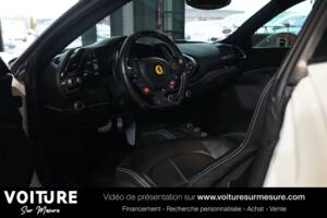 Image 30/50 of Ferrari 488 GTB (2015)