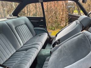 Bild 24/60 von Peugeot 504 V6 Coupe (1975)