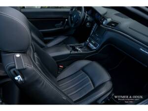 Imagen 12/42 de Maserati GranCabrio 4.7 (2010)