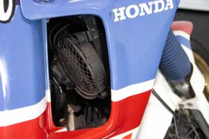 Bild 37/50 von Honda DUMMY (1989)