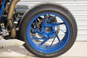 Image 29/47 of BMW HP2 Sport (2010)
