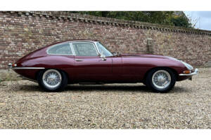 Image 18/50 of Jaguar Type E 3.8 (1964)