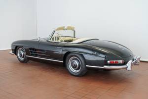 Image 4/24 of Mercedes-Benz 300 SL Roadster (1958)