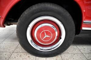 Imagen 20/34 de Mercedes-Benz 230 SL (1966)