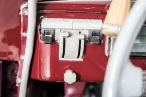 Image 29/50 of Volvo PV 444 (1953)