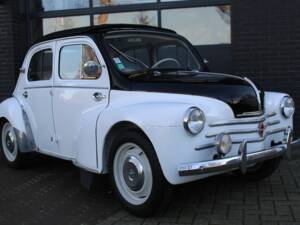Imagen 1/8 de Renault 4 CV (1960)