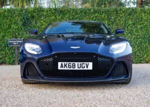 Immagine 18/50 di Aston Martin DBS Superleggera (2018)