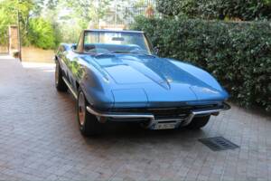 Imagen 2/42 de Chevrolet Corvette Sting Ray Convertible (1967)