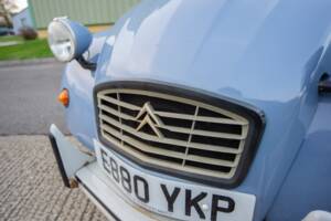 Image 28/38 de Citroën 2 CV 6 (1988)