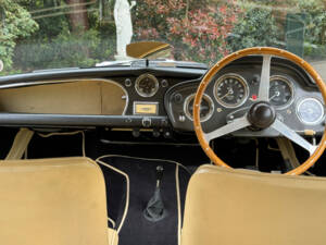 Bild 34/71 von Aston Martin DB 2&#x2F;4 Mk III (1958)
