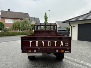 Image 7/8 of Toyota Landcruiser FJ 40 (1975)