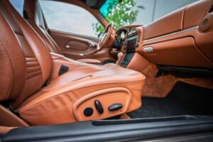 Image 36/63 of Porsche 911 Carrera 4S (2004)