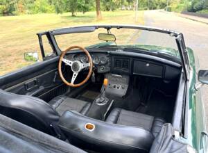Afbeelding 5/22 van MG MGB (1976)