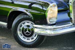Image 11/52 of Mercedes-Benz 220 SE b (1963)