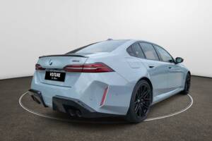 Bild 2/11 von BMW M5 xDrive (2024)