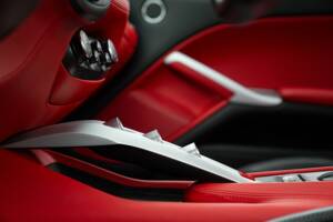 Image 42/50 of Ferrari F12berlinetta (2013)