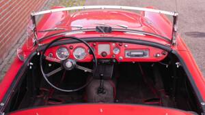 Image 2/8 of MG MGA 1500 (1956)